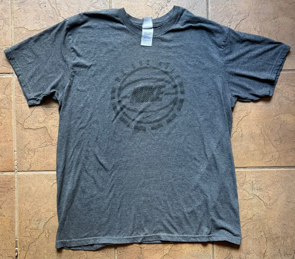 Y2K Vintage Nike Gray Basketball Graphic T-Shirt XL "We Got Sole" Graphic Tee